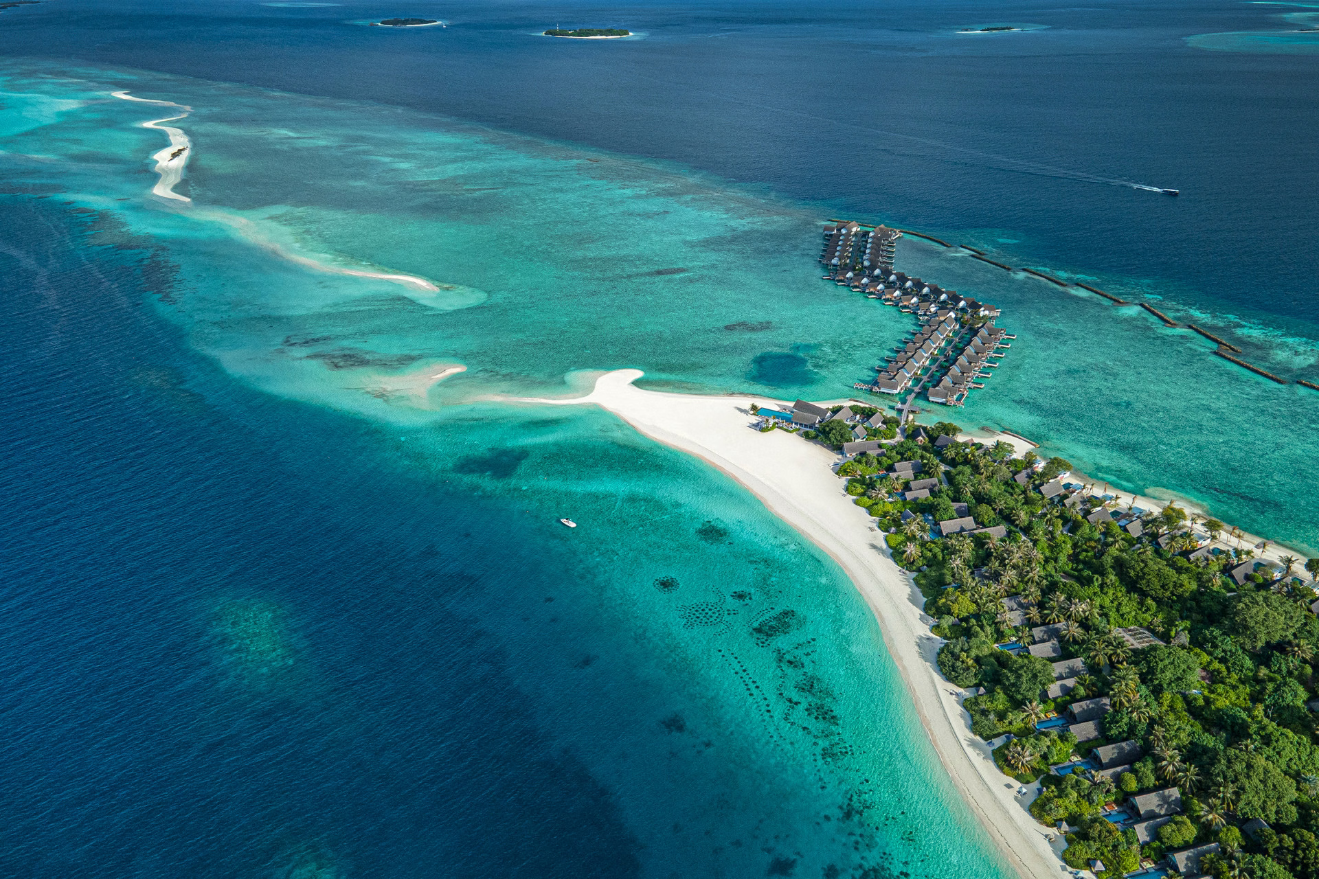 Four Seasons Landaa Giraavaru resort